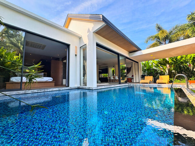 Contemporary Private Pool Villa in a Peaceful Tropical Setting