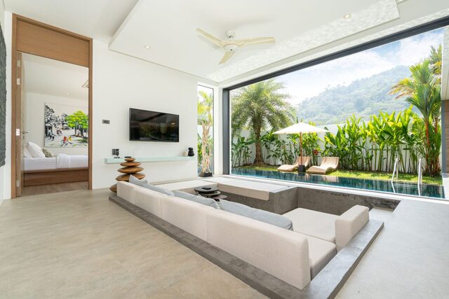 Spacious Contemporary Villa with Private Pool and Terrace