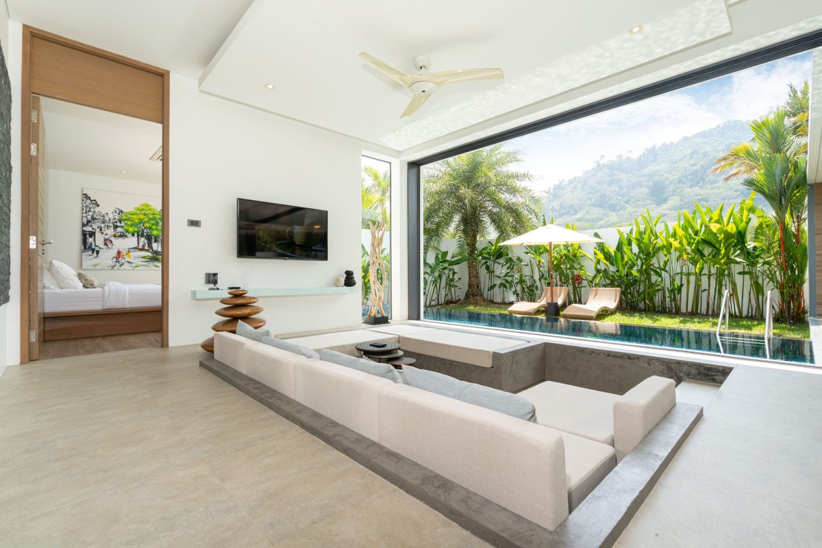 Spacious Contemporary Villa with Private Pool and Terrace