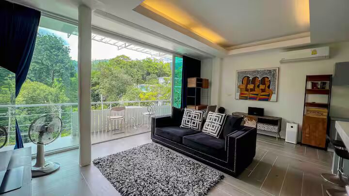 Luxury Hillside Residence Surrounded by Lush Tropical Nature - Large 1 bedroom with mountain view