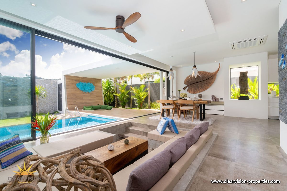 Luxury Tropical Villa with Private Pool Near the Beach