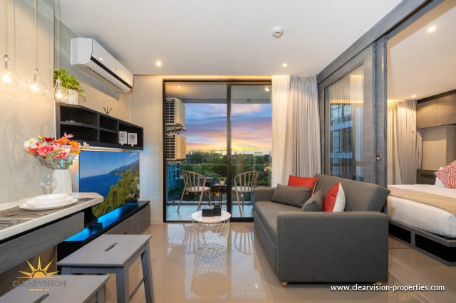 Modern Resort Residence with Rooftop Infinity Pool