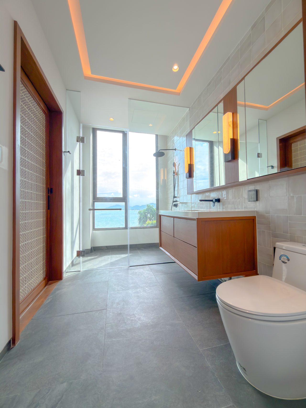 Private Hillside Pool Villa with Panoramic Sea Views