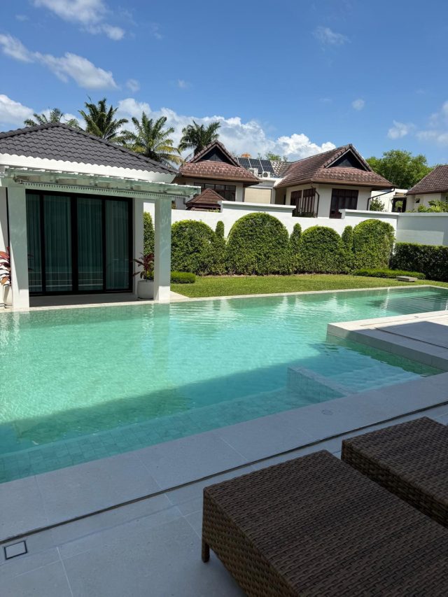 Mediterranean-Inspired Villa with Spacious Outdoor Living