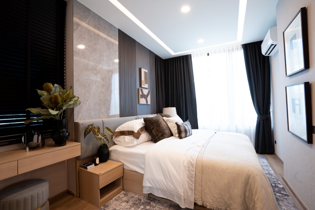 Pet-Friendly Residence with Pool and Fitness Club - D3