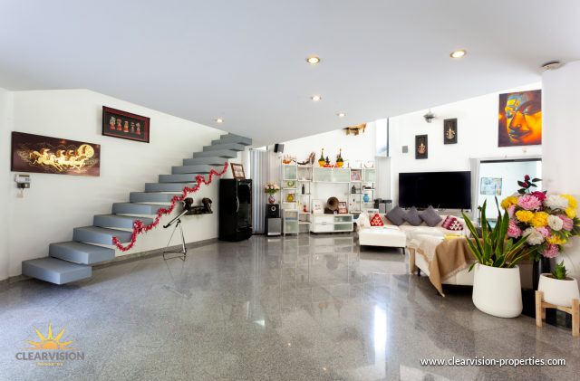 Multi-Bedroom Villa with Open Living Spaces