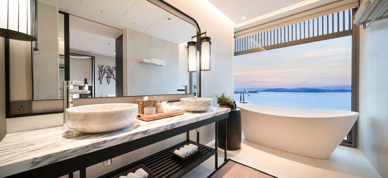 Suite_Bathroom with seaview