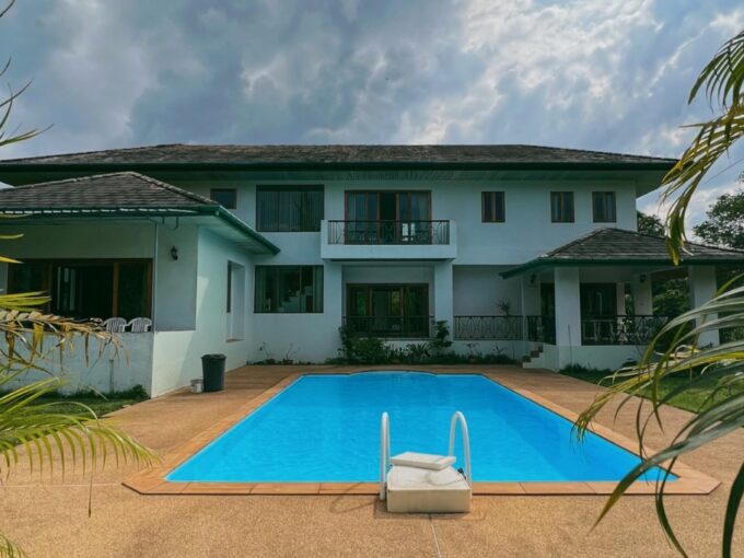 House with a pool on a big land plot in Thalang